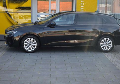 Opel Astra, 2022