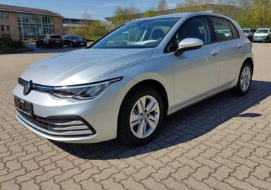 Volkswagen Golf, 2023