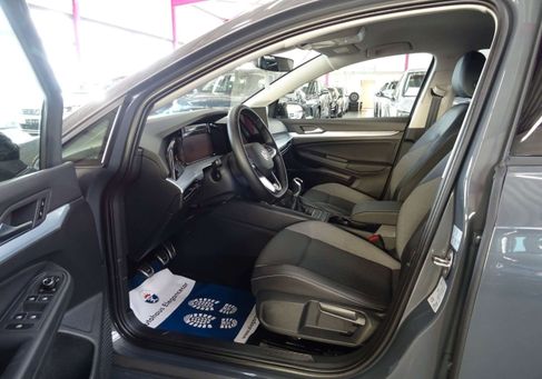 Volkswagen Golf, 2025