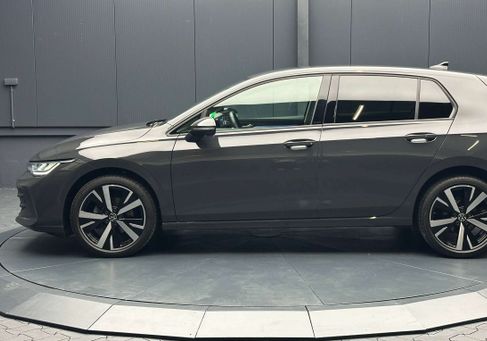 Volkswagen Golf, 2024 2