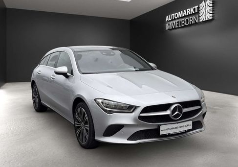 Mercedes-Benz CLA 250, 2022