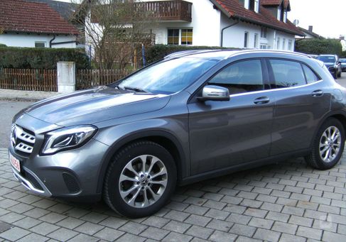 Mercedes-Benz GLA 180, 2018