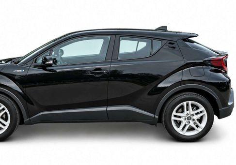 Toyota C-HR, 2022 3