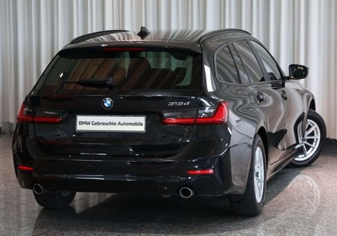 BMW 318, 2021