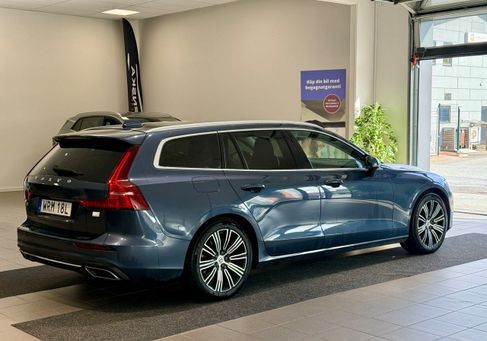 Volvo V60, 2022