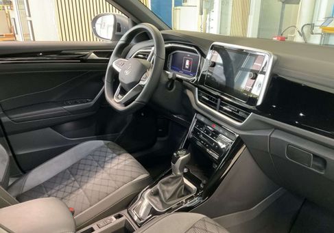 Volkswagen T-Roc, 2025 3