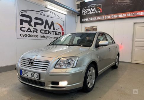 Toyota Avensis, 2004