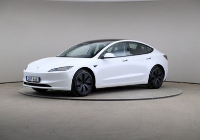 Tesla Model 3, 2024