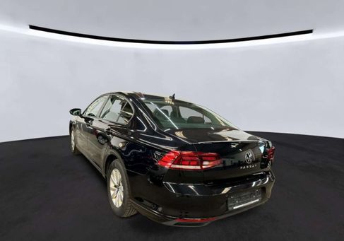 Volkswagen Passat, 2021