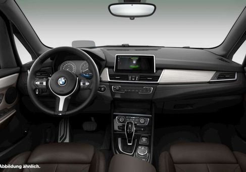BMW 218, 2022 3