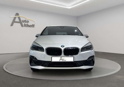BMW 218, 2019