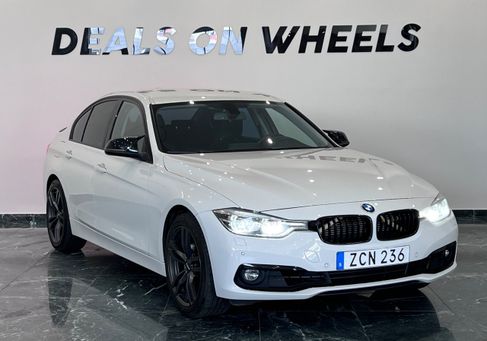 BMW 330, 2018