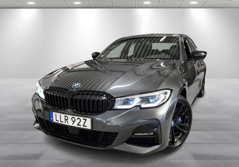 BMW 330, 2022 2