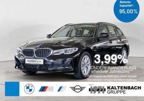 BMW 330, 2022