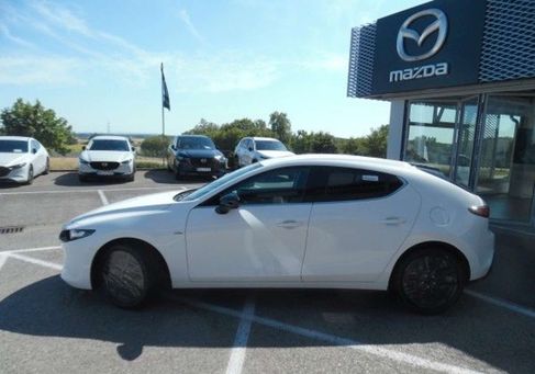 Mazda 3, 2026