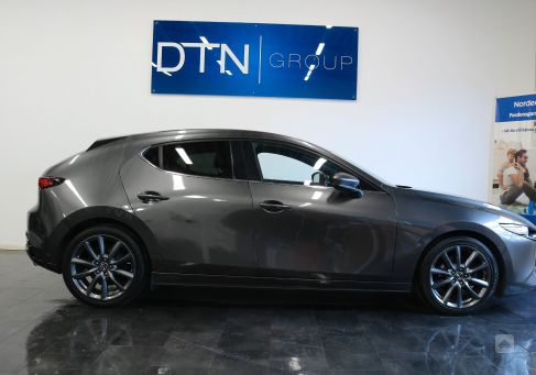 Mazda 3, 2019