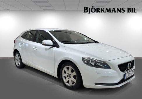Volvo V40, 2018