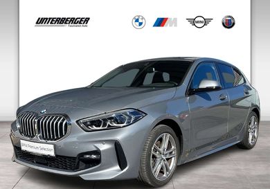 BMW 118, 2022