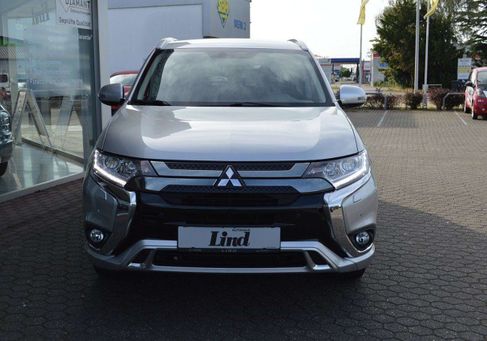 Mitsubishi Outlander, 2021 2