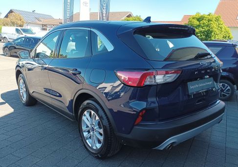 Ford Kuga, 2022