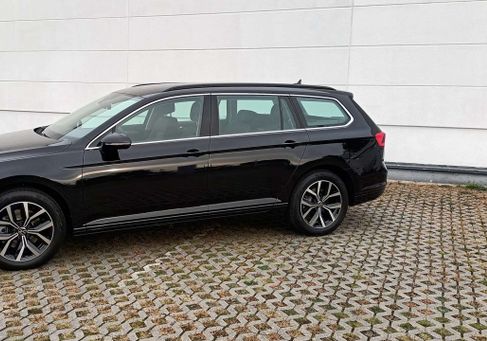 Volkswagen Passat Variant, 2023 3