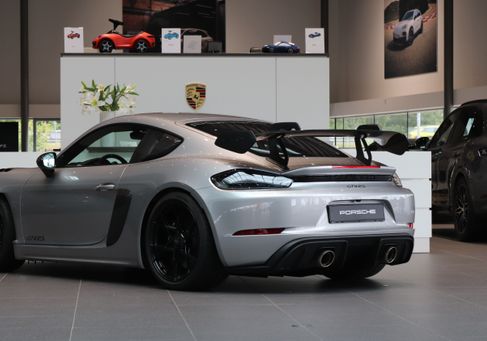 Porsche 718, 2024