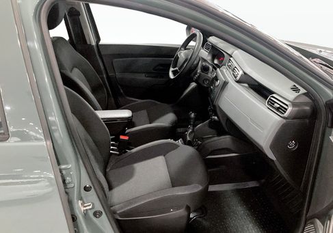 Dacia Duster, 2023 3