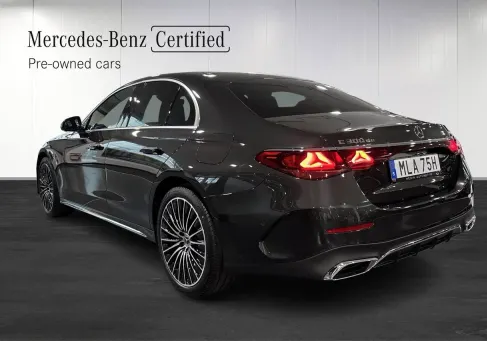 Mercedes-Benz E 300, 2026 3