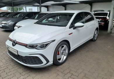 Volkswagen Golf, 2024