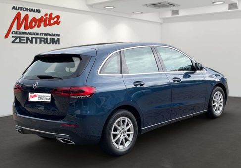 Mercedes-Benz B 200, 2019 3