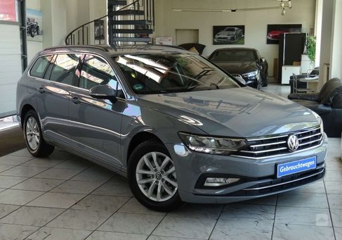 Volkswagen Passat Variant, 2023