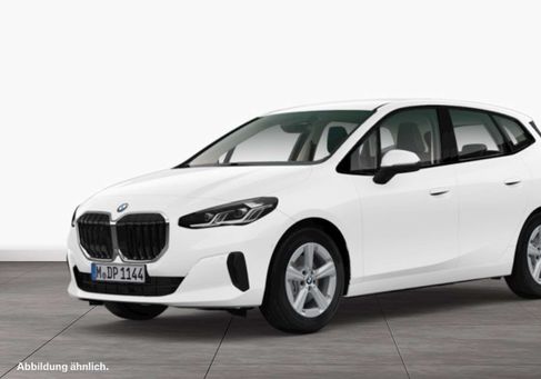 BMW 216, 2024