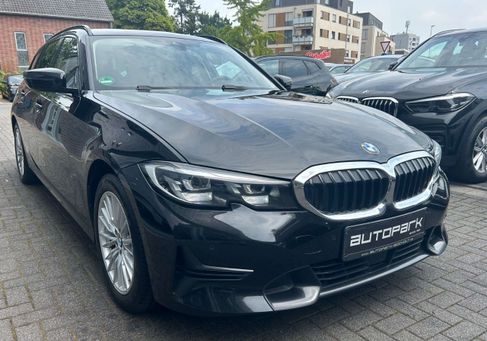 BMW 320, 2022