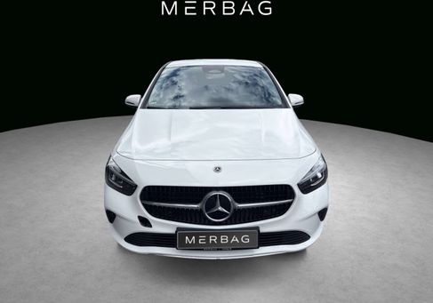 Mercedes-Benz B 180, 2024