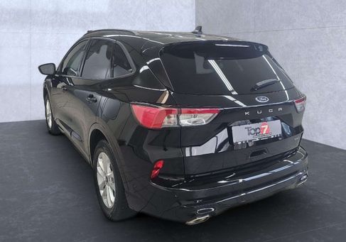 Ford Kuga, 2022