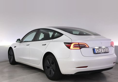 Tesla Model 3, 2021 3