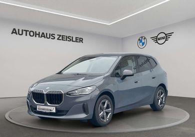 BMW 220, 2025