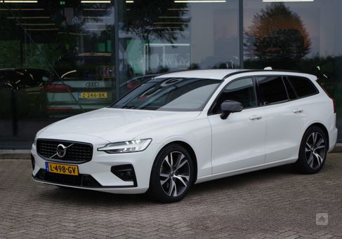 Volvo V60, 2021