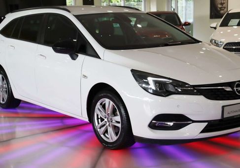 Opel Astra, 2021