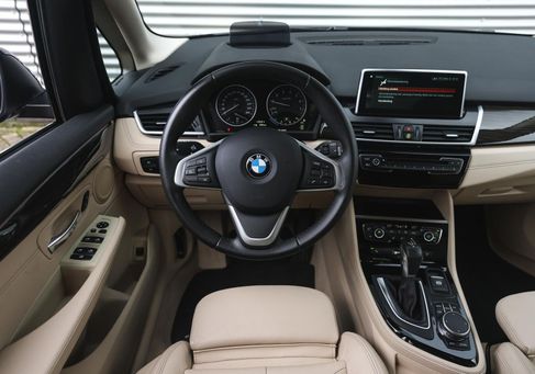 BMW 218 Active Tourer, 2018