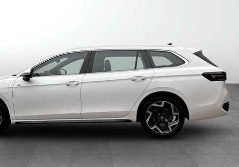 Volkswagen Passat Variant, 2024 2
