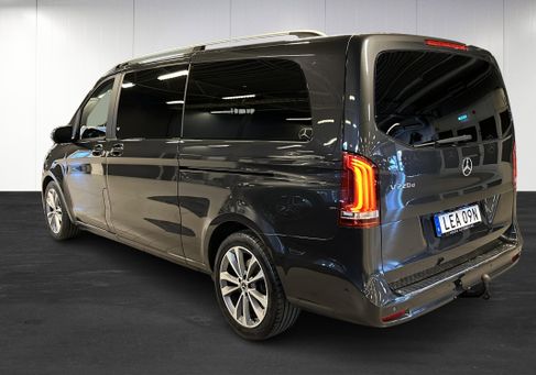 Mercedes-Benz V 220, 2022