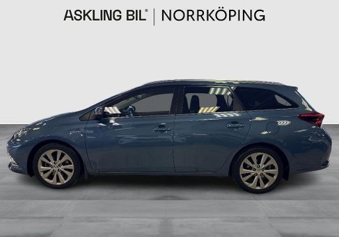 Toyota Auris Touring Sports, 2016