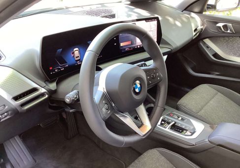 BMW 120, 2025