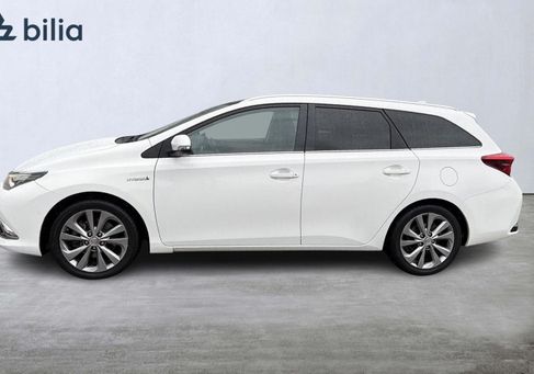 Toyota Auris Touring Sports, 2016