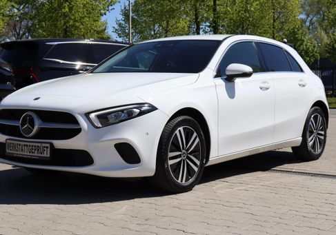 Mercedes-Benz A 250, 2022