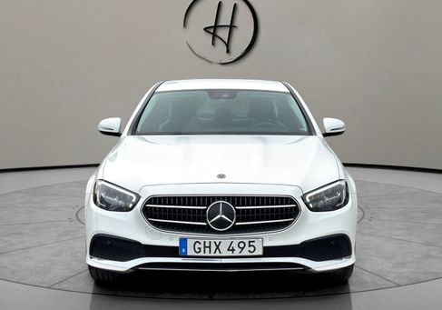 Mercedes-Benz E 200, 2021 3