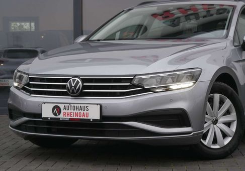 Volkswagen Passat Variant, 2022