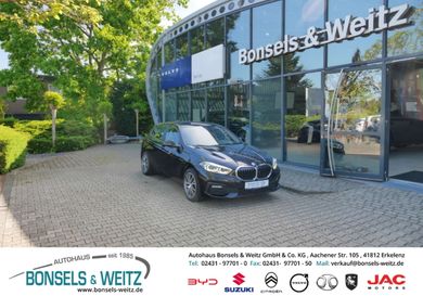 BMW 120, 2023