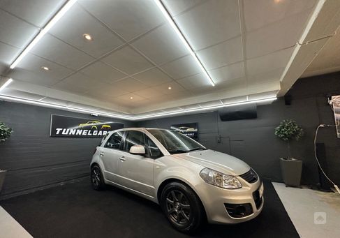 Suzuki SX4, 2010